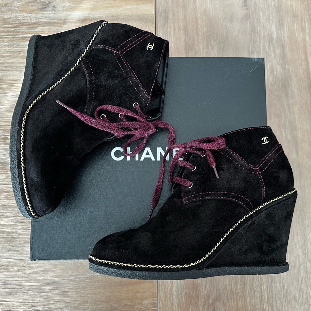 CHANEL Suede Wedge Booties CC Chain size 41